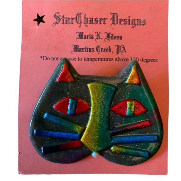 Star Chaser Design Colorful  Cat Face Pin Multicolored Fun Boho Hippie Retro - Picture 1 of 5